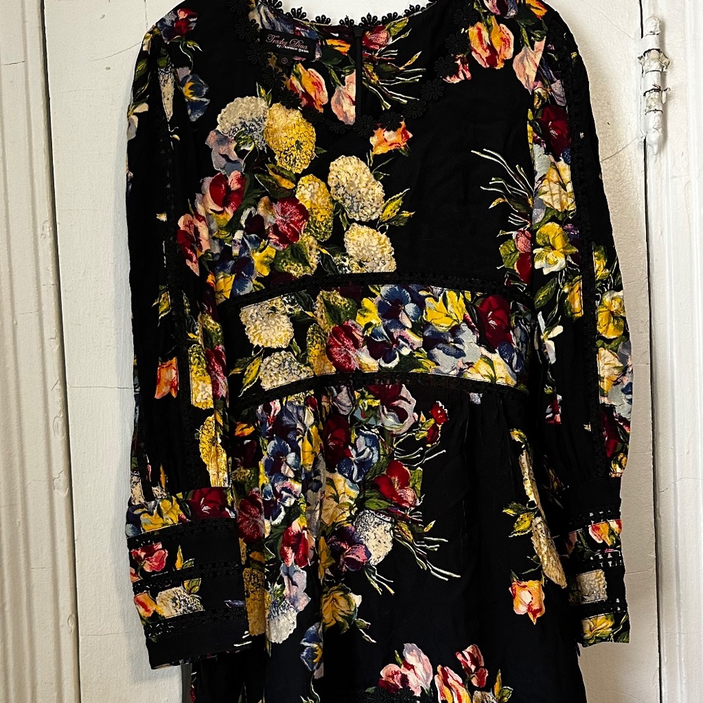 Trashy Diva Victoria Mini Martini Floral size 10 EUC